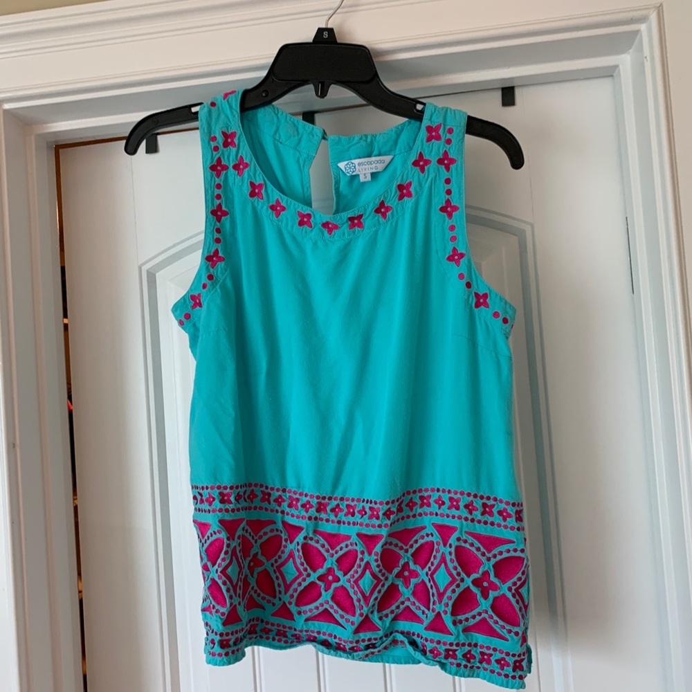 Escapada embroidered tank